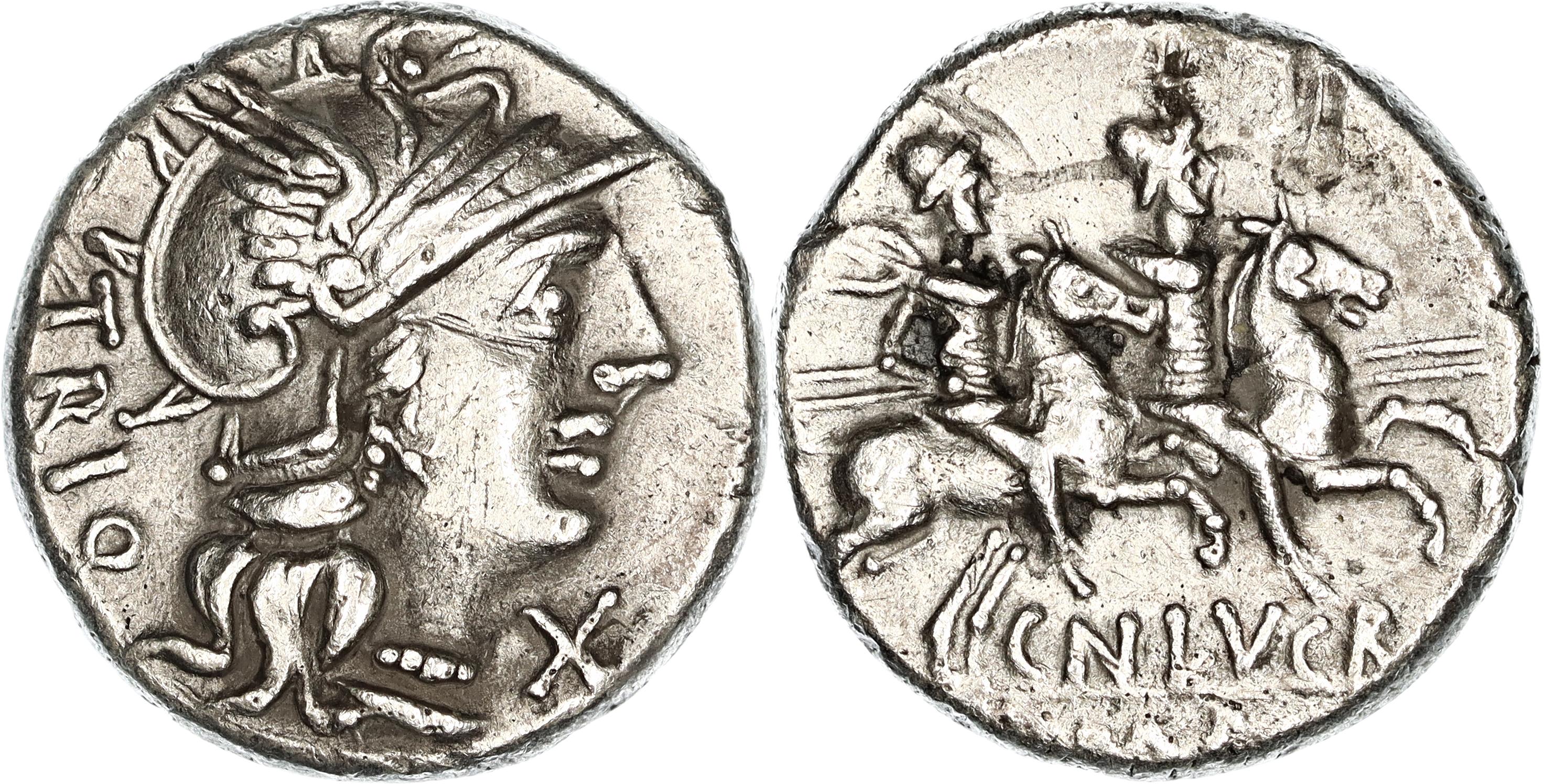 Roman Republic, Cn. Lucretius Trio, Silver Denarius, 136 BC, VF-gVF