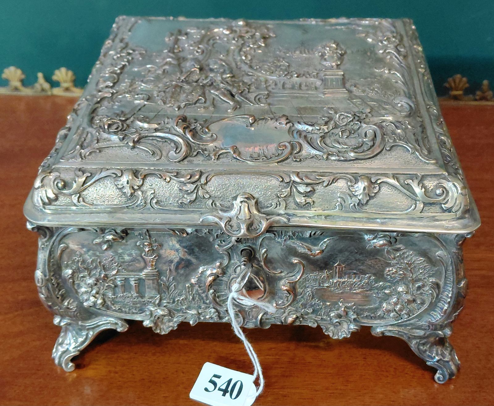 540 · STUNNING FRENCH JEWELLERY CASKET