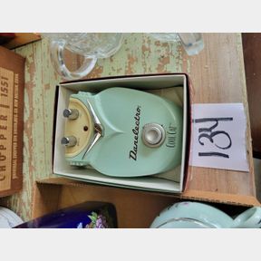 Vintage style Danelectro Cool Cat sound controller