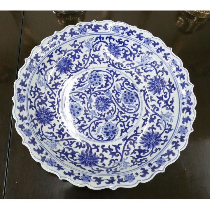 Chinese B&W Porcelain Foliate RimLotus Charger- 15'' with Dynasty Mark