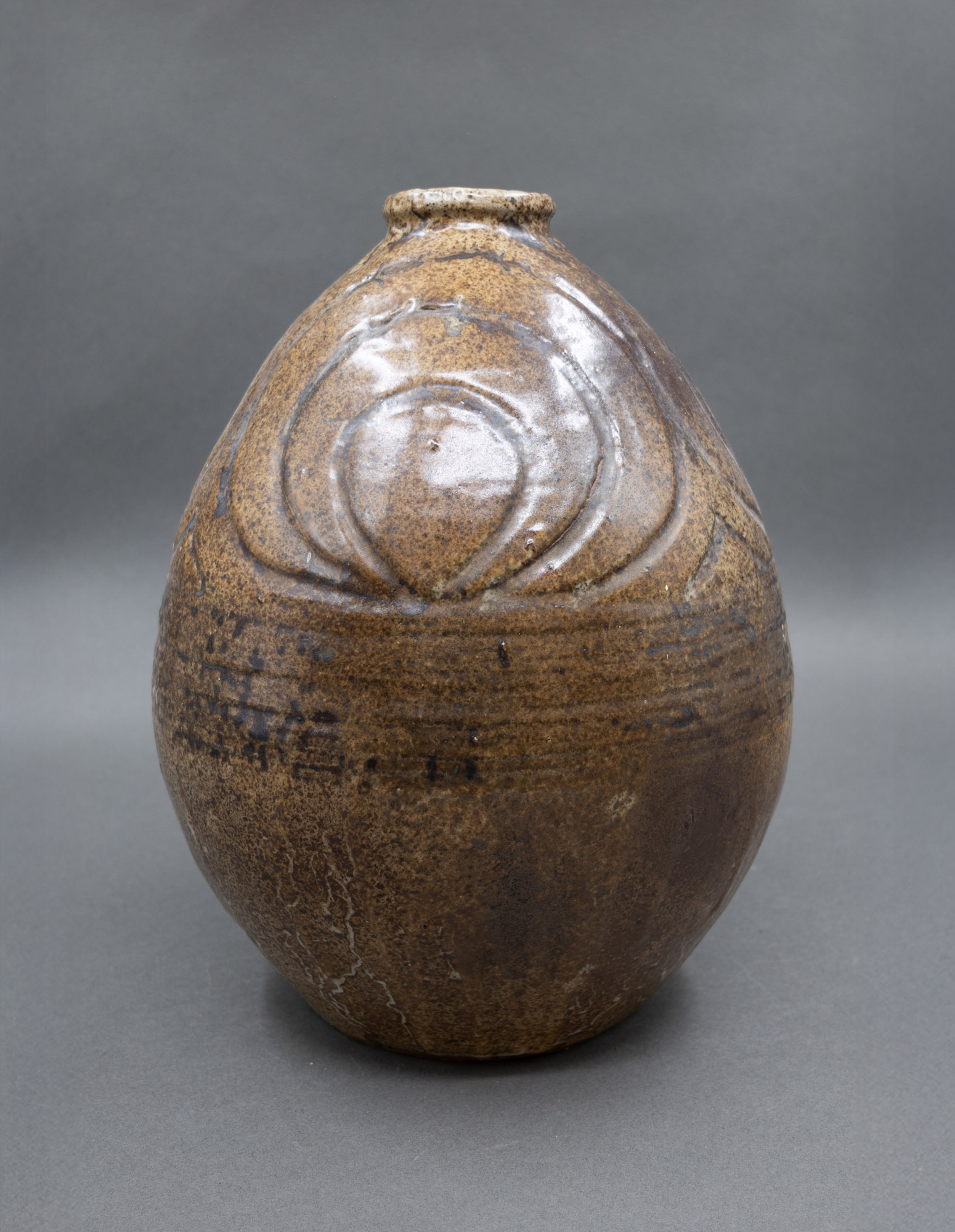 Margaret Symes (attrib.) - Large ovoid vase — NZ auction result