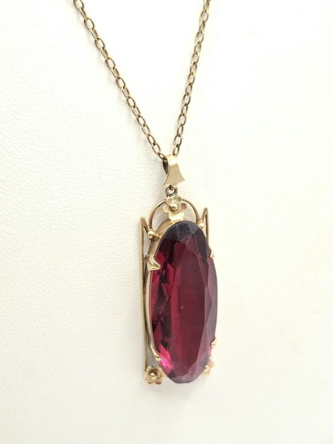 Art Deco 9ct Pendant On Chain