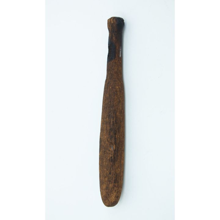 Patu Aruhe - Wooden fern root pounder