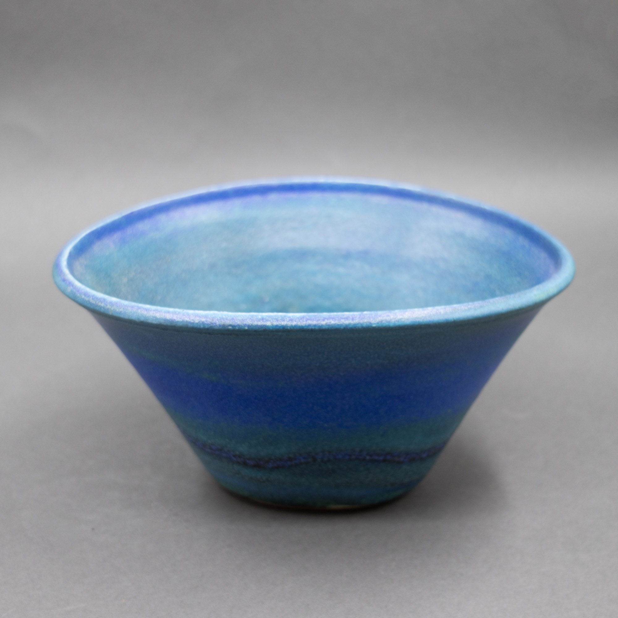 Graeme Storm - Tapered bowl — NZ auction result