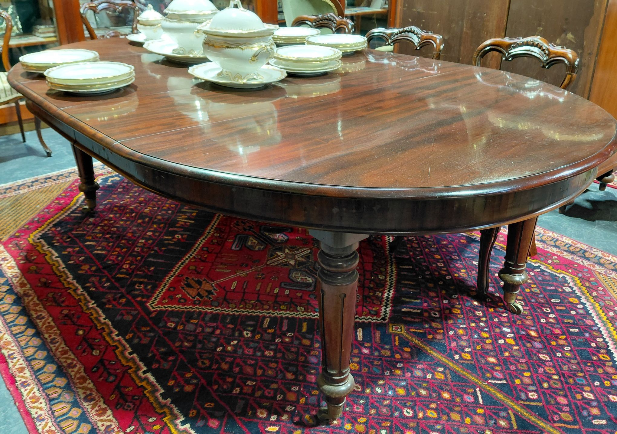 637 · WILLIAM IV DINING TABLE