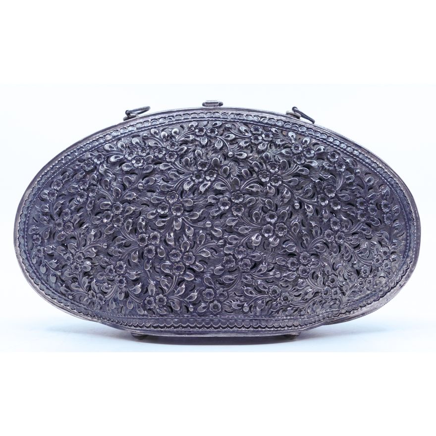 Old Chinese 800 Silver Floral Repousse Purse 4''x7''