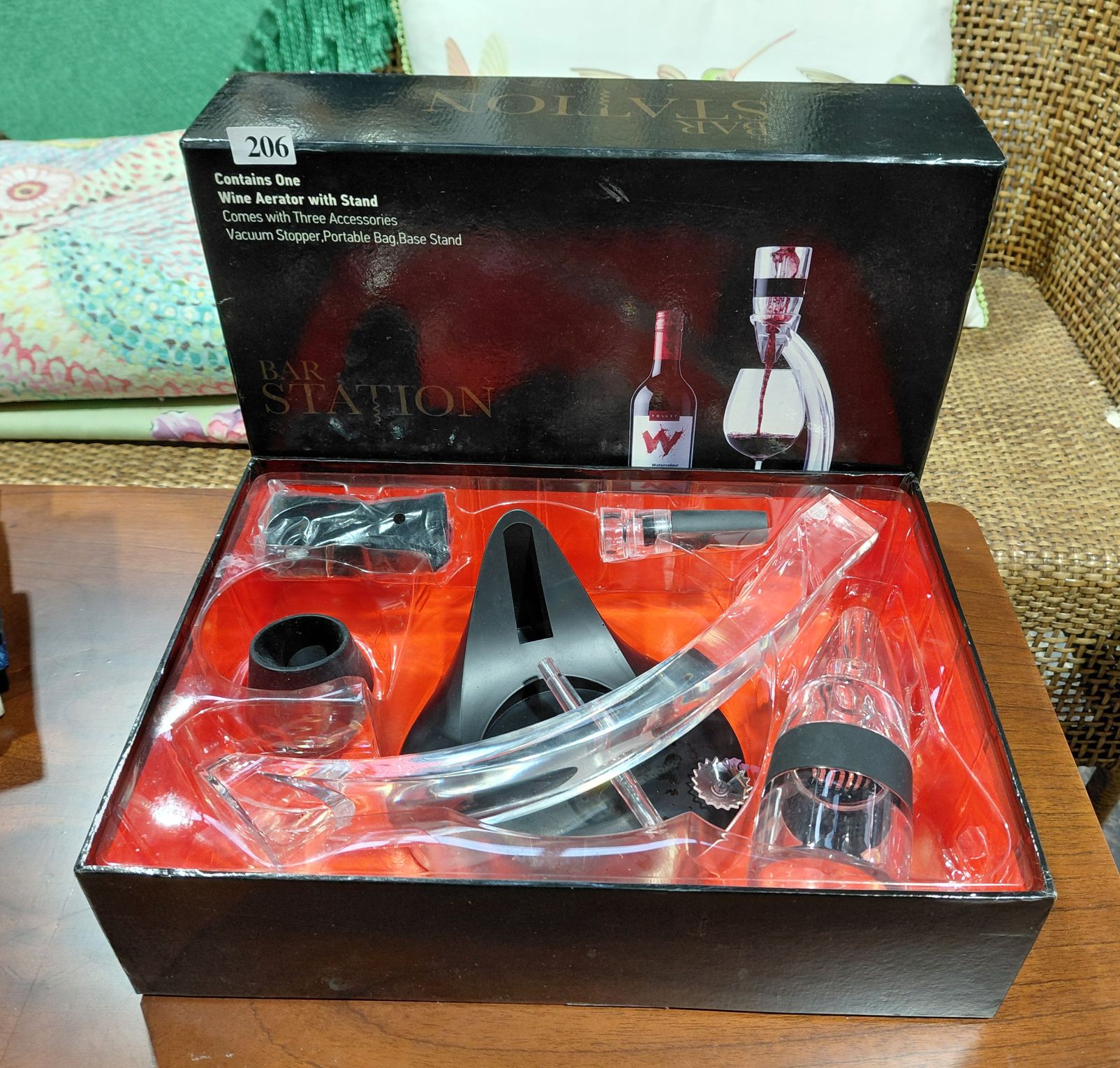 206 · BOXED BAR STATION