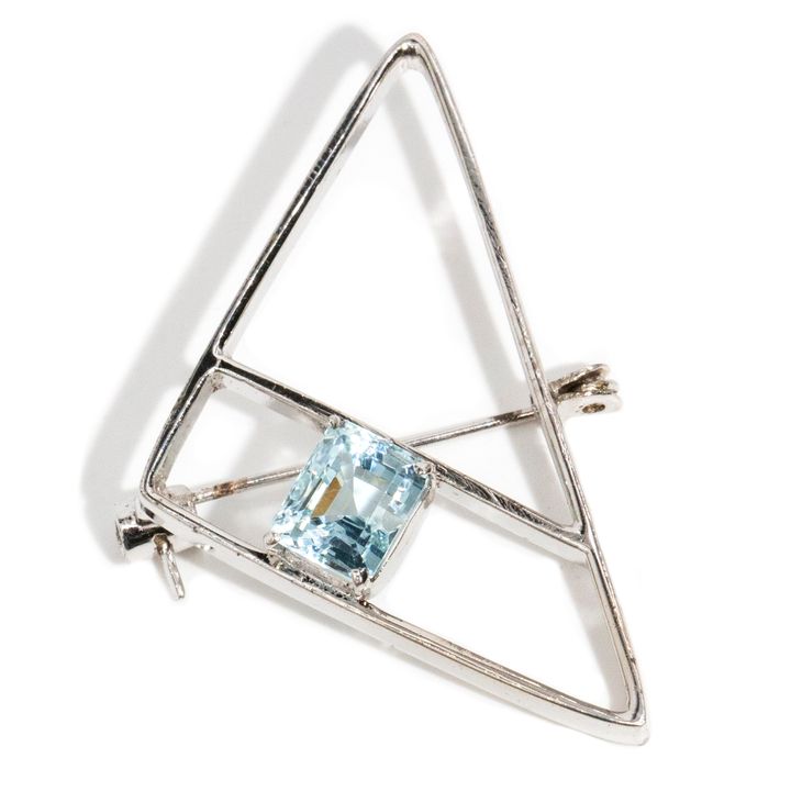2.84 Carat Aquamarine 9ct Gold Brooch,
