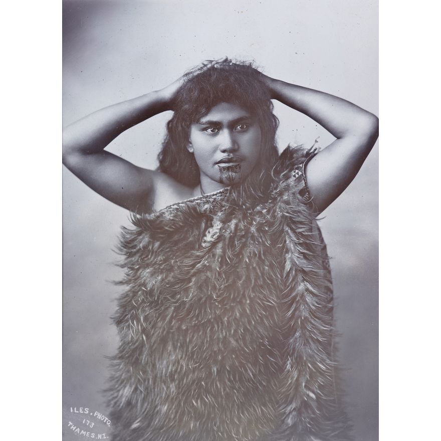 ILES, ARTHUR JAMES [photographer] - Half length portrait of an unidentified young Māori woman