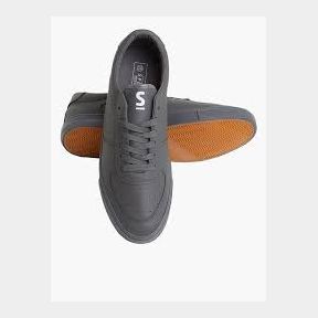 Men s Superbalist Konan Sneaker Charcoal Grey Men UK 8 Superbalist |