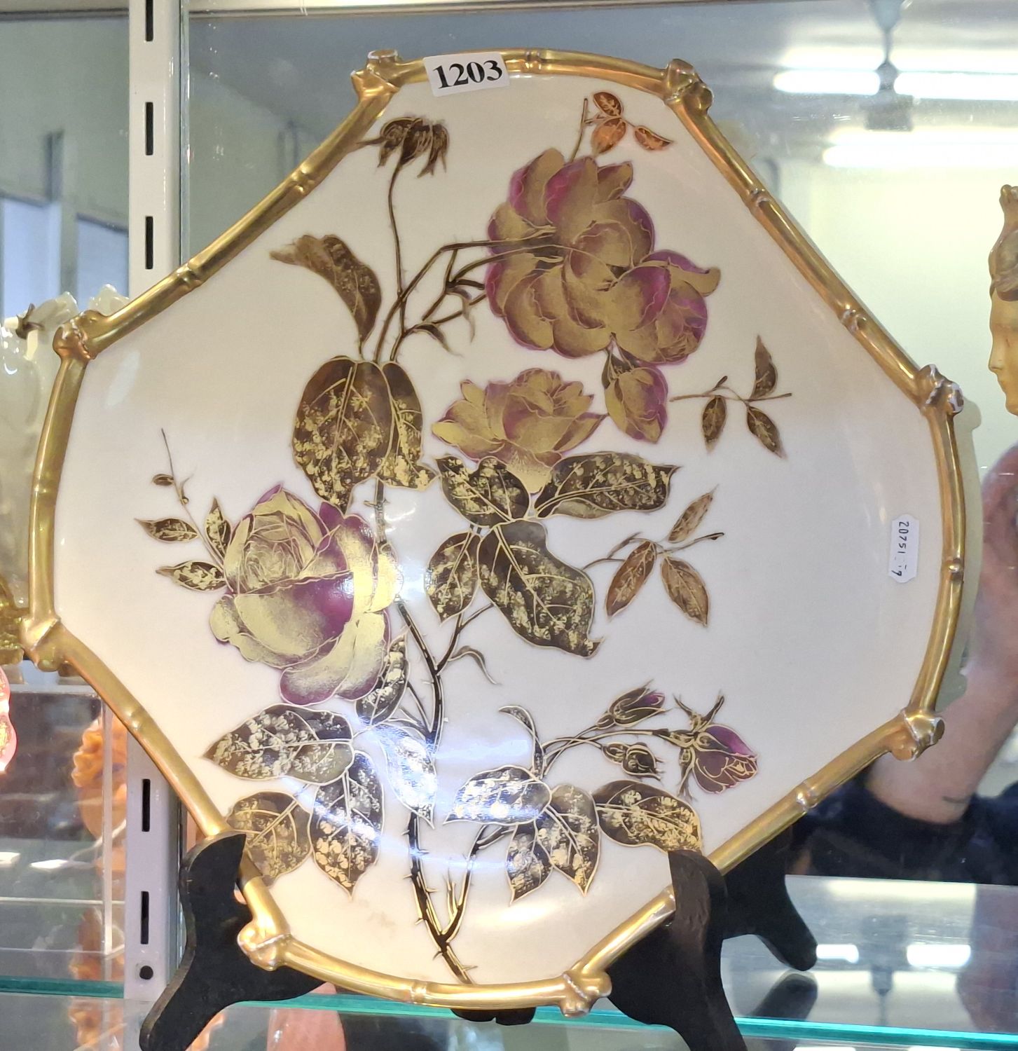 1203 · ANTIQUE WALL PLATE