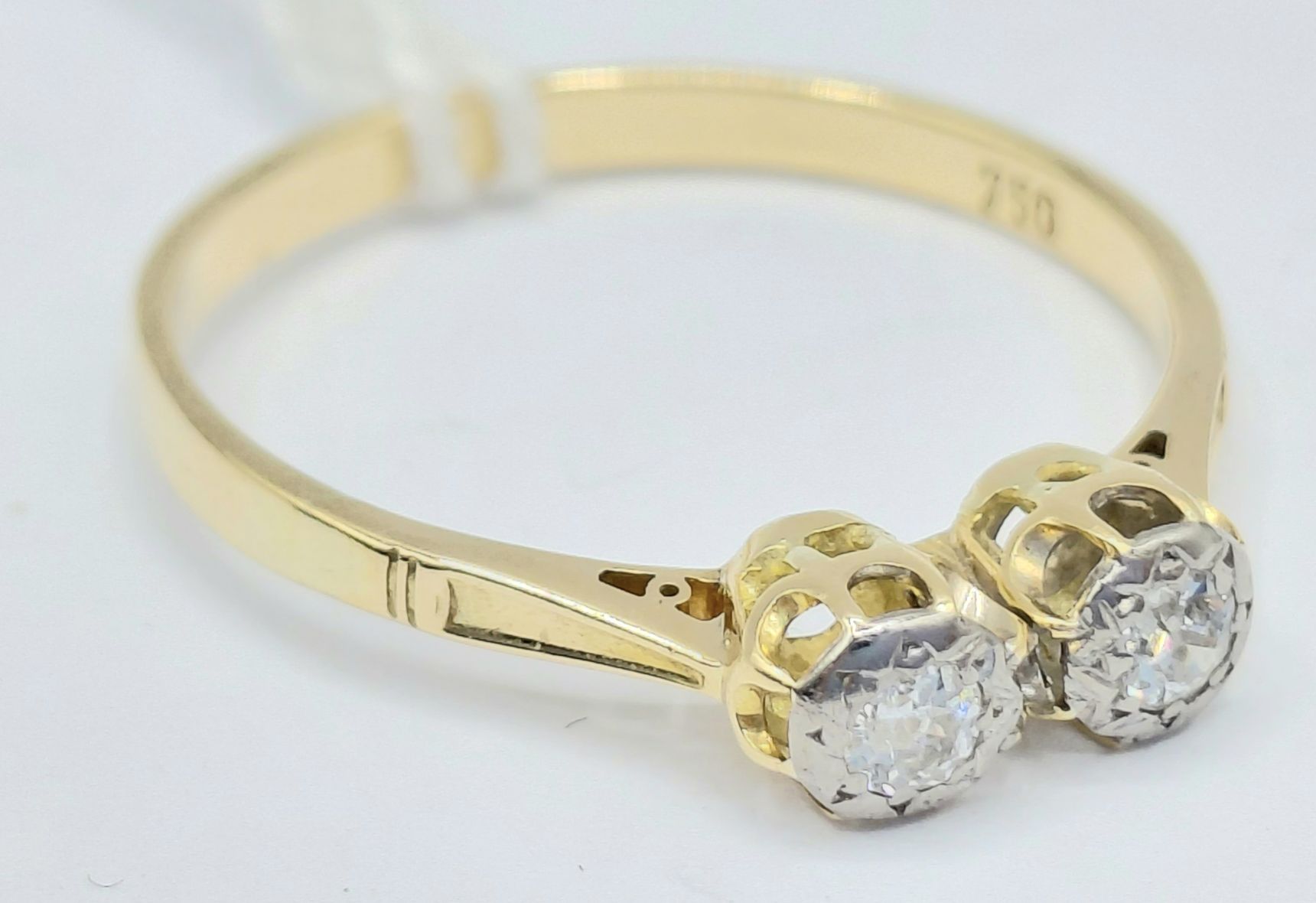 18ct Gold Diamond Ring