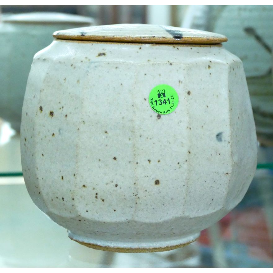 Wayne Ngan Stoneware Faceted Pottery Jar 6''