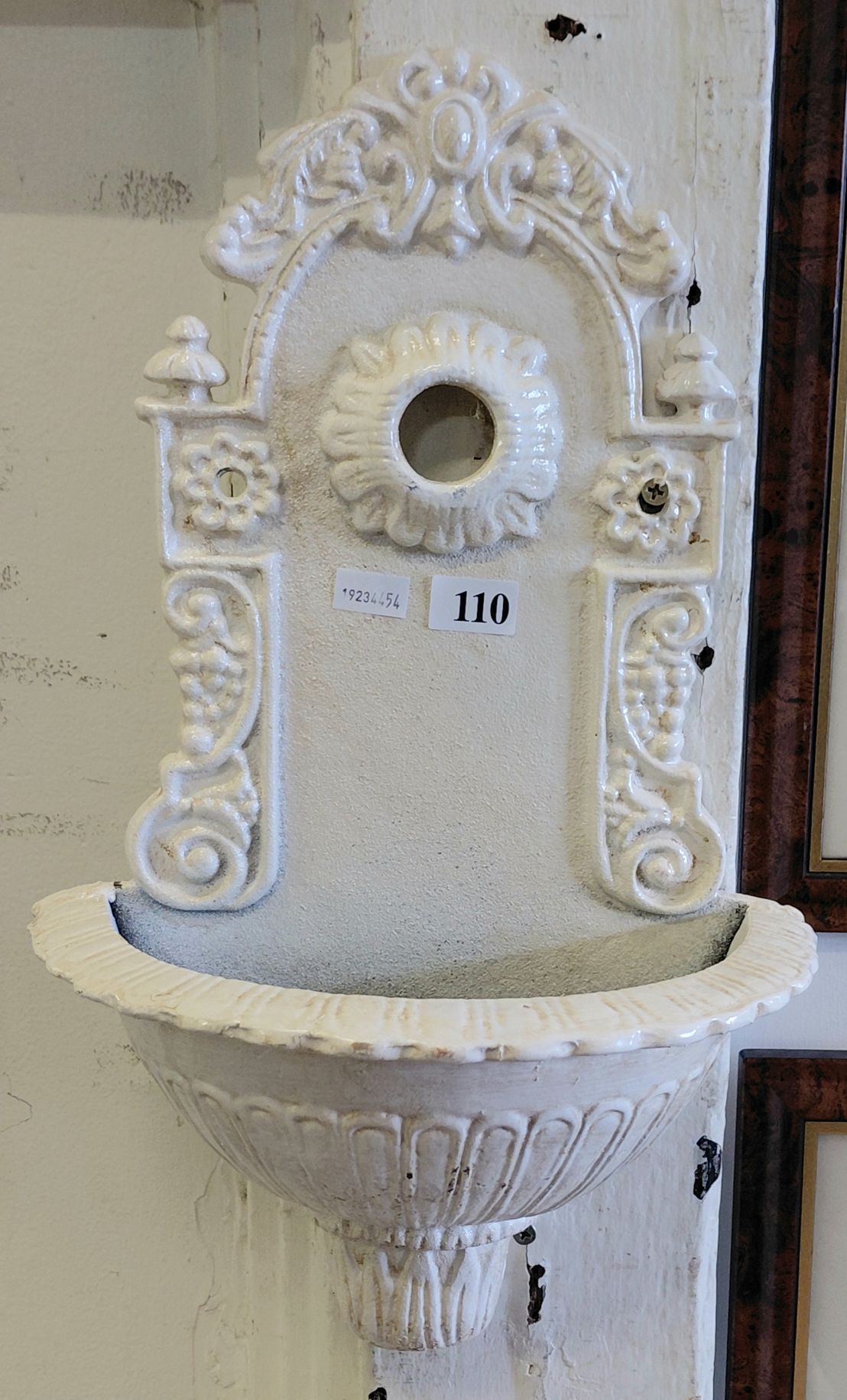 110 · WALL MOUNTED FOUNTAIN,