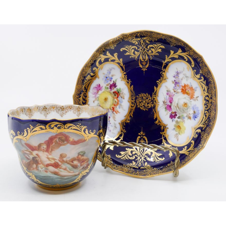 Meissen 'Venus auf dem Meere, Boucher' (Venus on the Sea, after Francois Boucher) Handpainted Cobalt Porcelain Teacup & Saucer