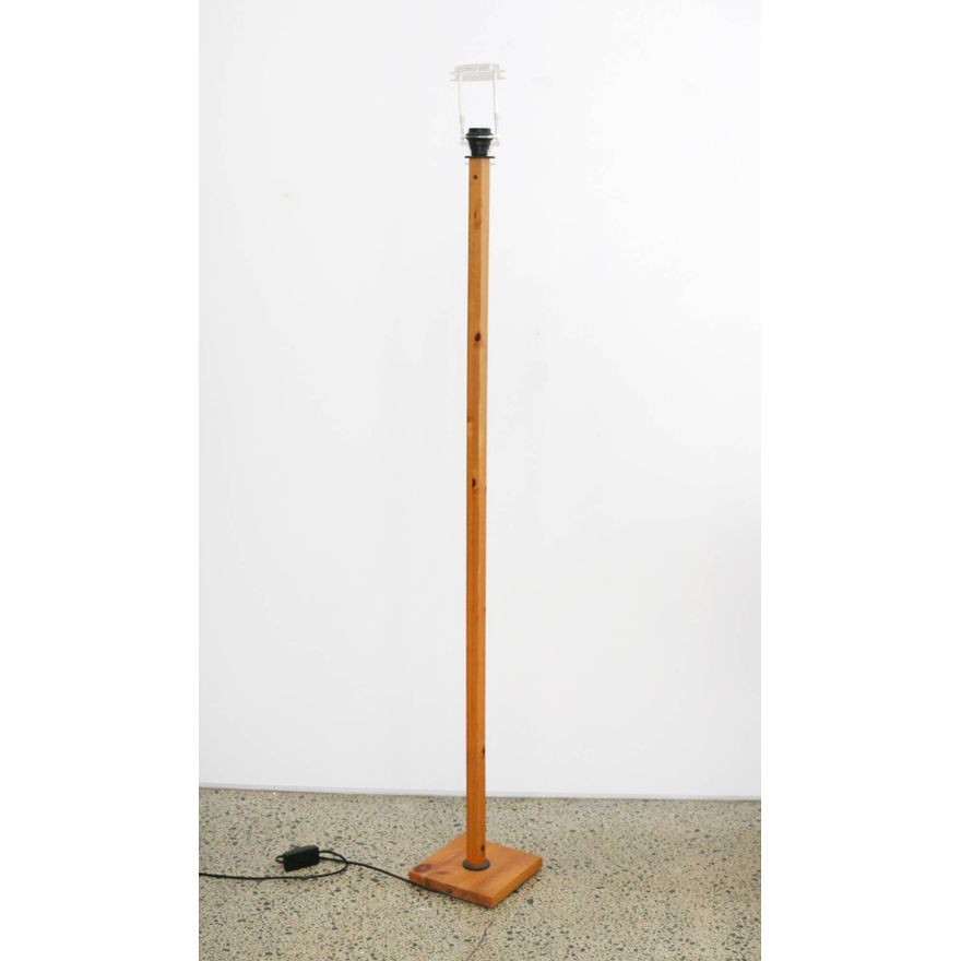 Ikea - A Scandinavian standard lamp