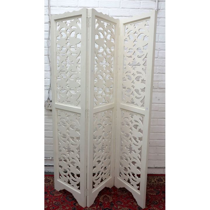THREE-PANEL SCREEN