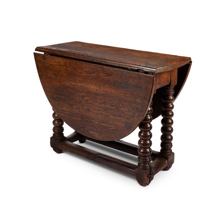 A William and Mary oak gate-leg table
