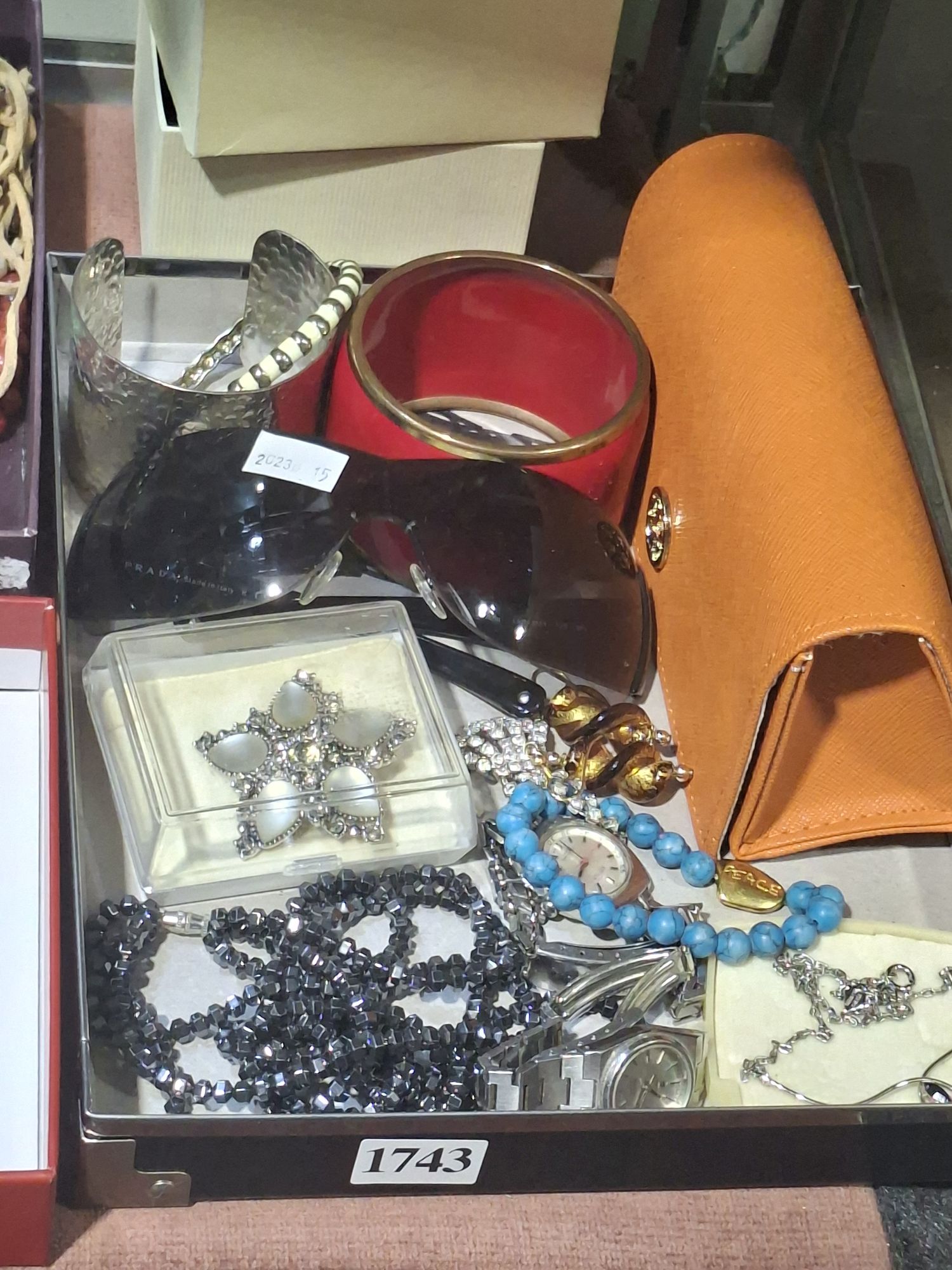 Fashion Sunglasses, Jewellery And Watches