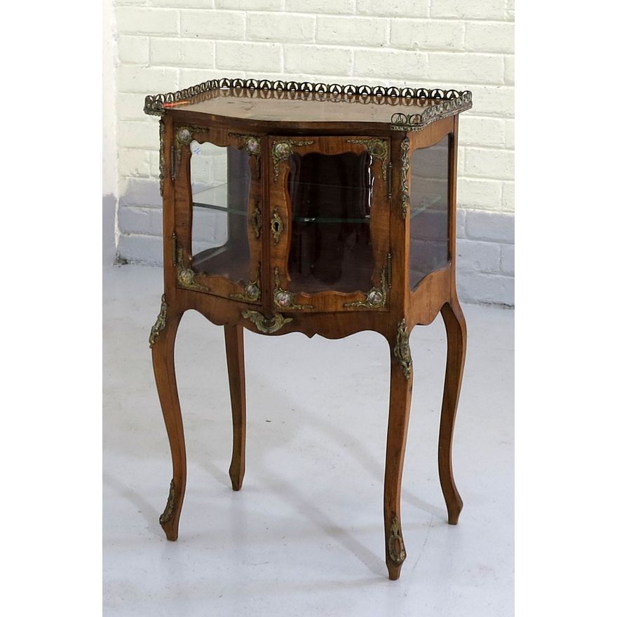 19TH CENTURY FRENCH ORMOLU AND PORCELAIN MOUNTED VITRINE TABLE