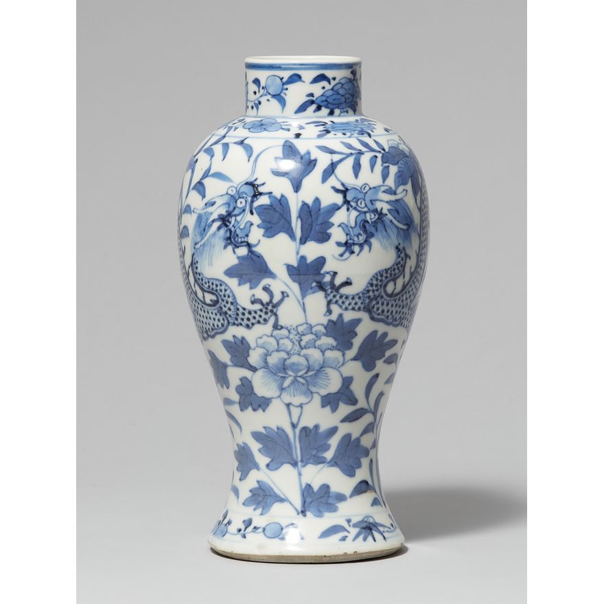 A small blue and white baluster vase. Late Qing dynasty