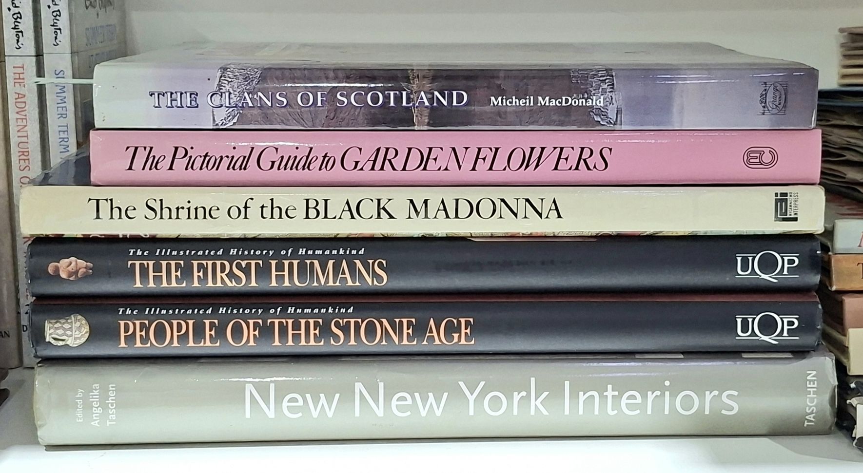 1496 · COFFEE TABLE BOOKS