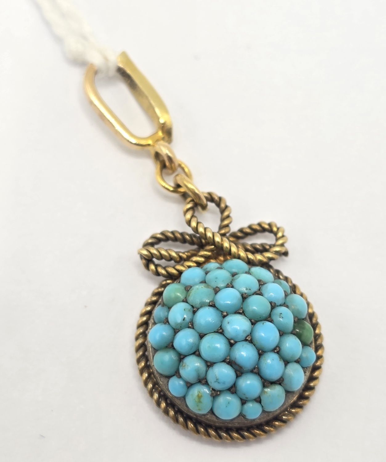 144 · 15CT GOLD TURQUOISE PENDANT