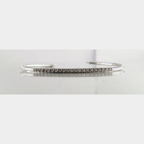 9CTWHITE GOLD BANGLE WITH 21 ROUND DIAMONDS TOTAL 0.280CT COLOUR IJ CLARITY VS/SI - 51929/3534