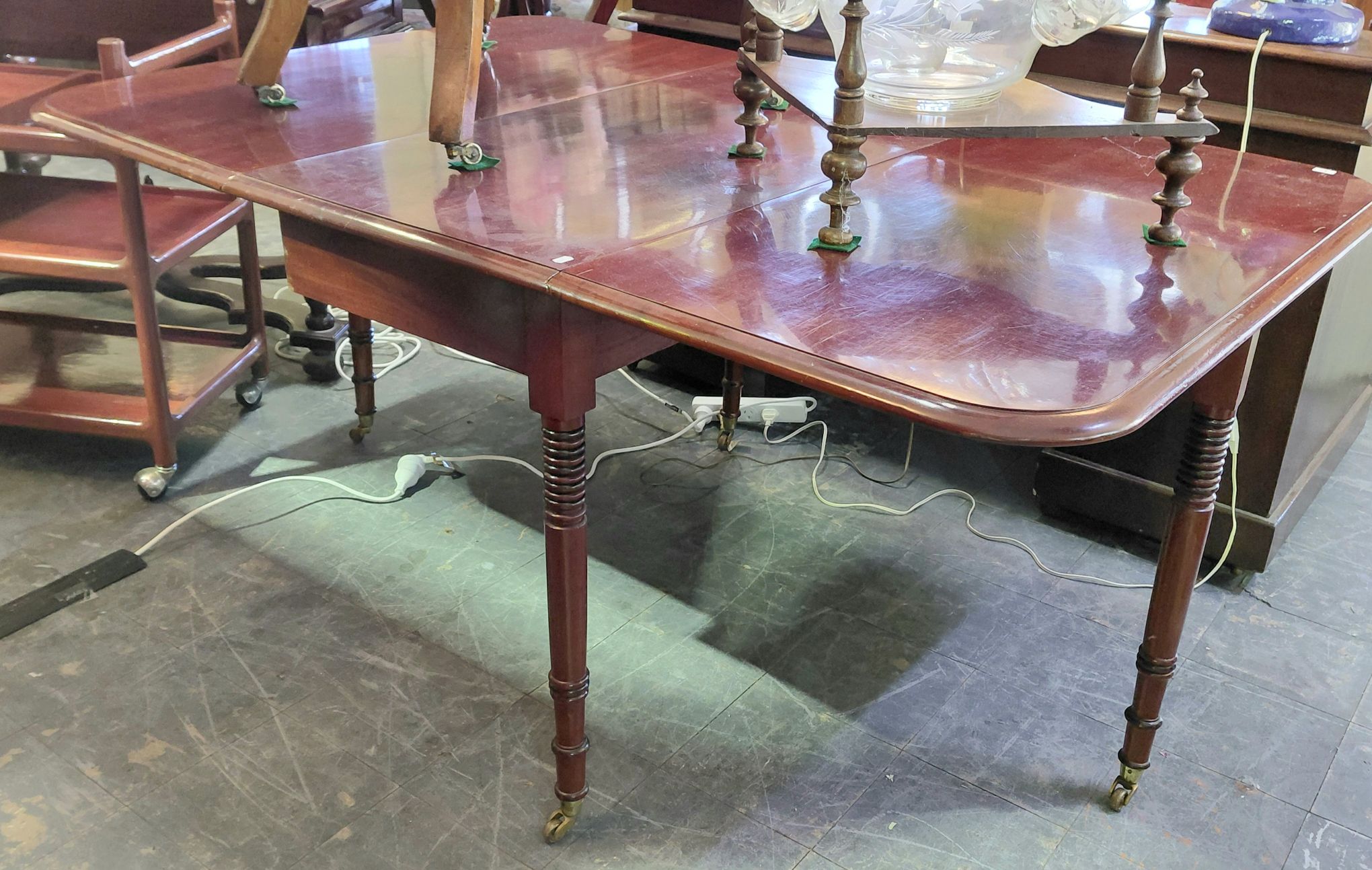 47 · DROPSIDE TABLE