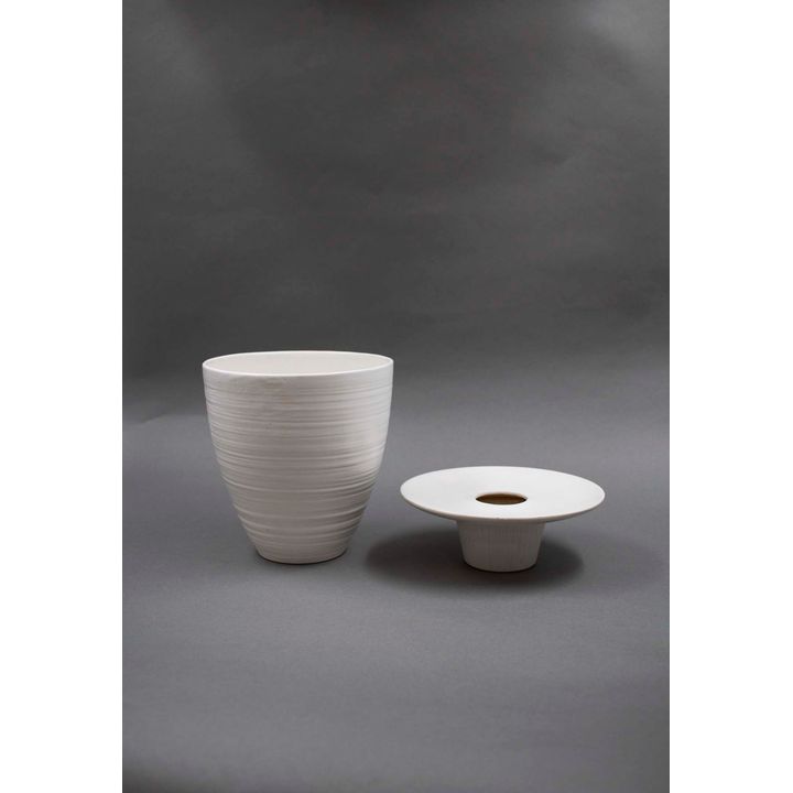 Crown Lynn Potteries - A posy bowl and a large vase
