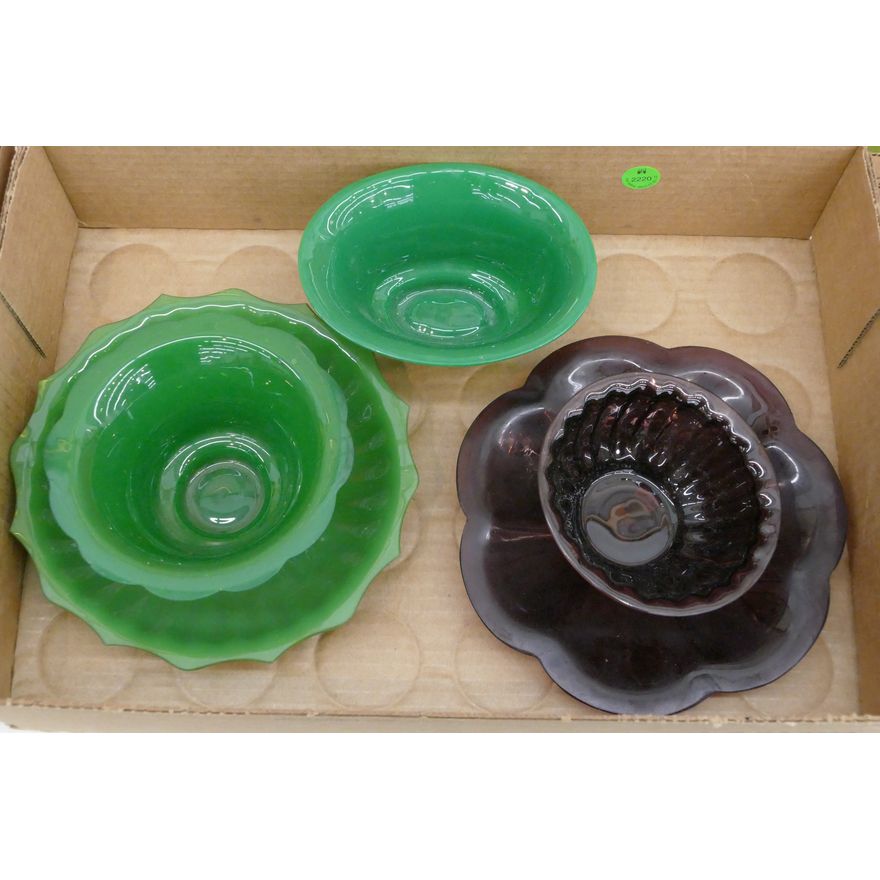 Box 5pc Old Chinese Green & Amethyst Peking Glass