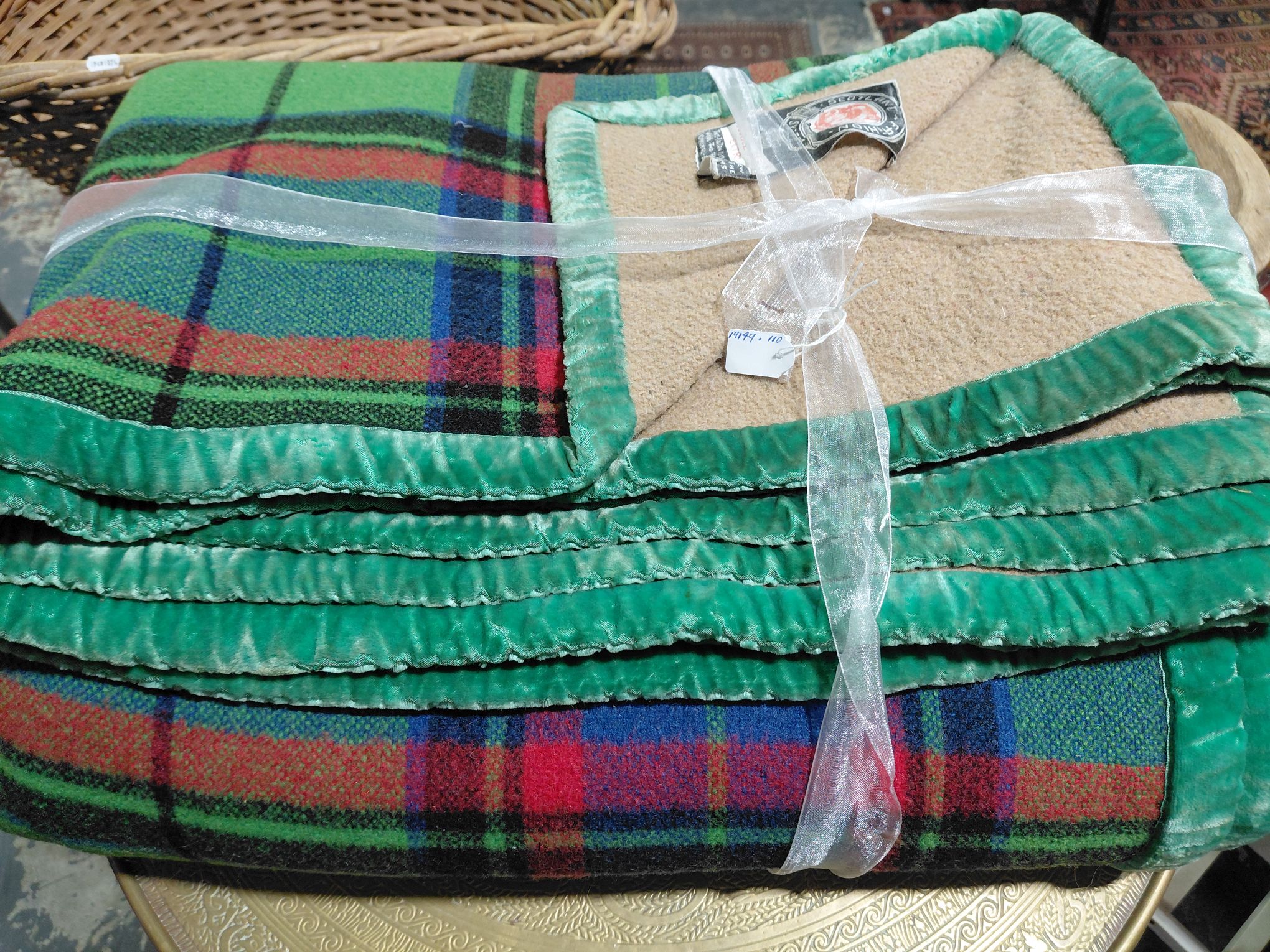 258 · SCOTTISH TARTAN WOOLLEN PICNIC BLANKET
