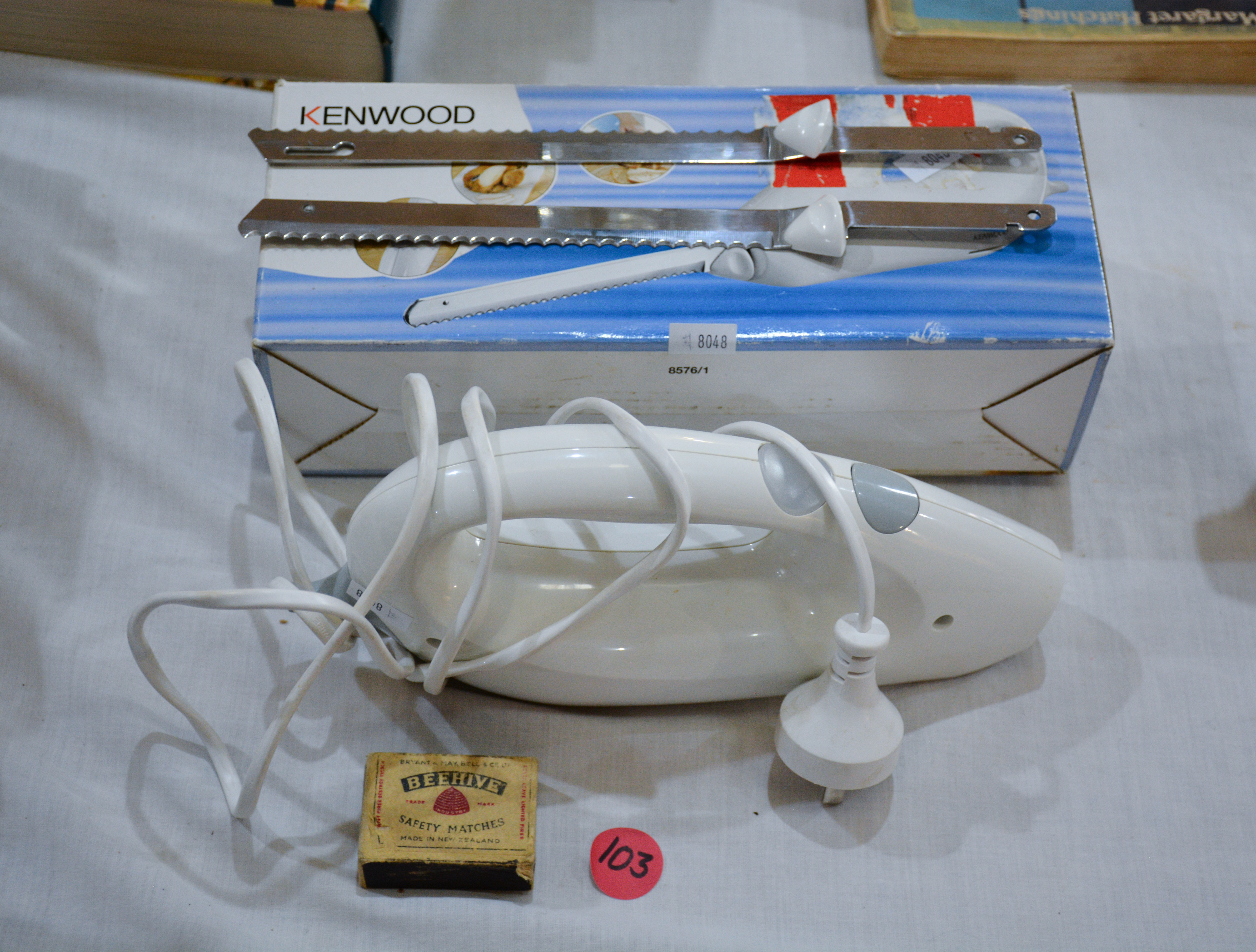 Kenwood Electric Knife with 2 Blades — NZ auction result