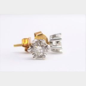 0.40CTS DIAMONDS COLOUR I/J CLARITY VS/SI IN 18CT WHITE GOLD STUDS