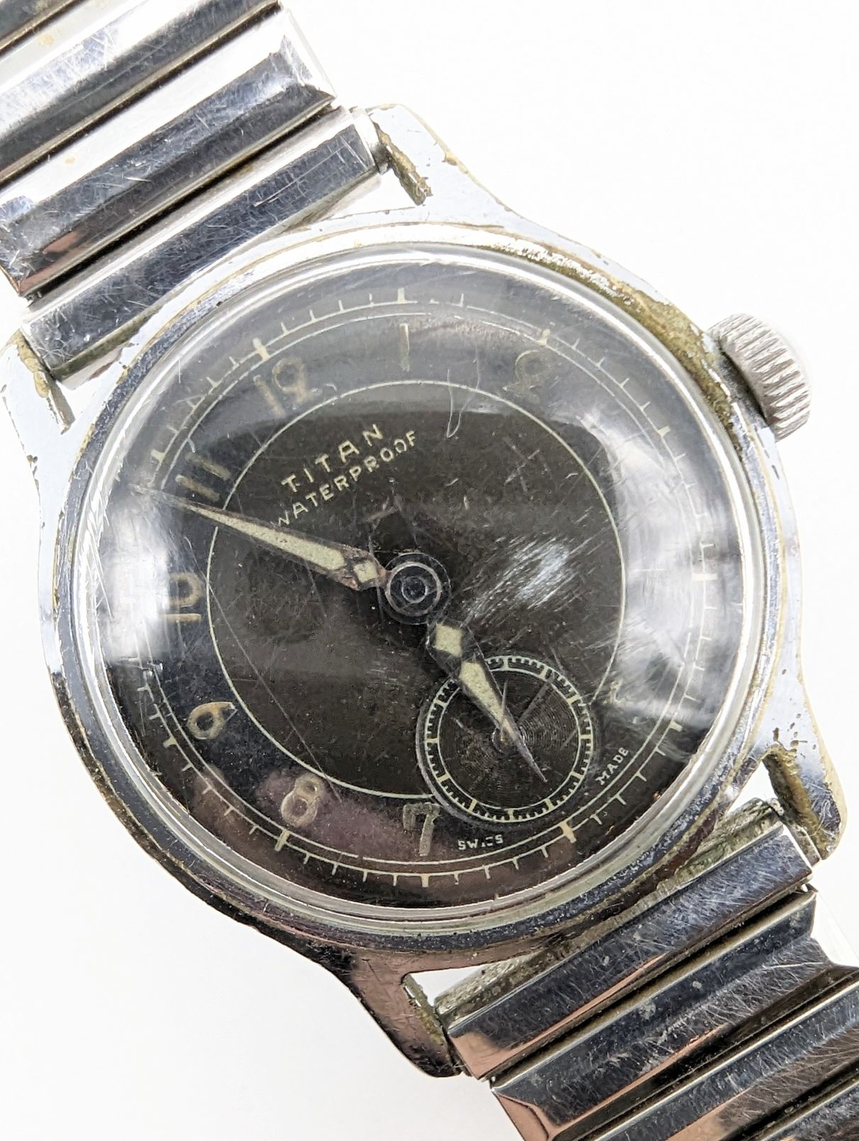 TITAN GENTS VINTAGE WRIST WATCH Small and Whitfield