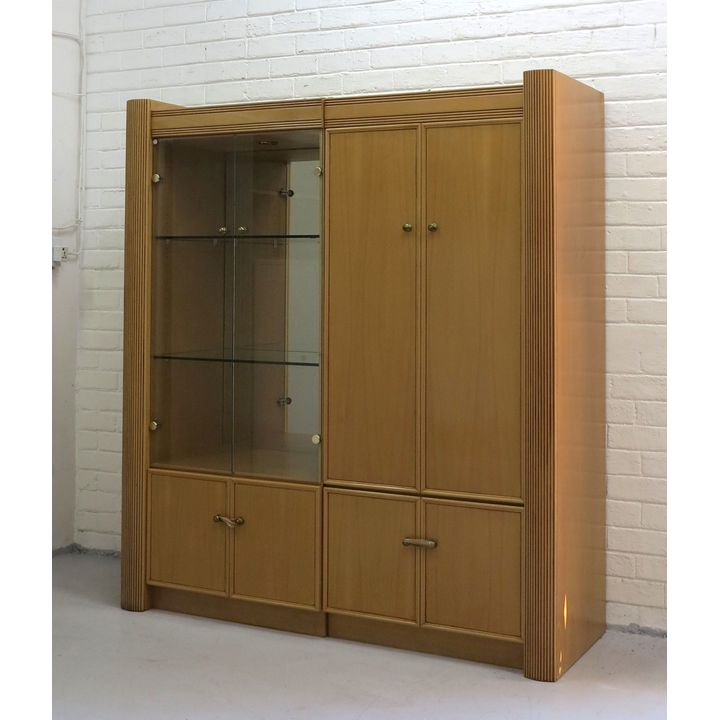 DISPLAY/DRINKS CABINET