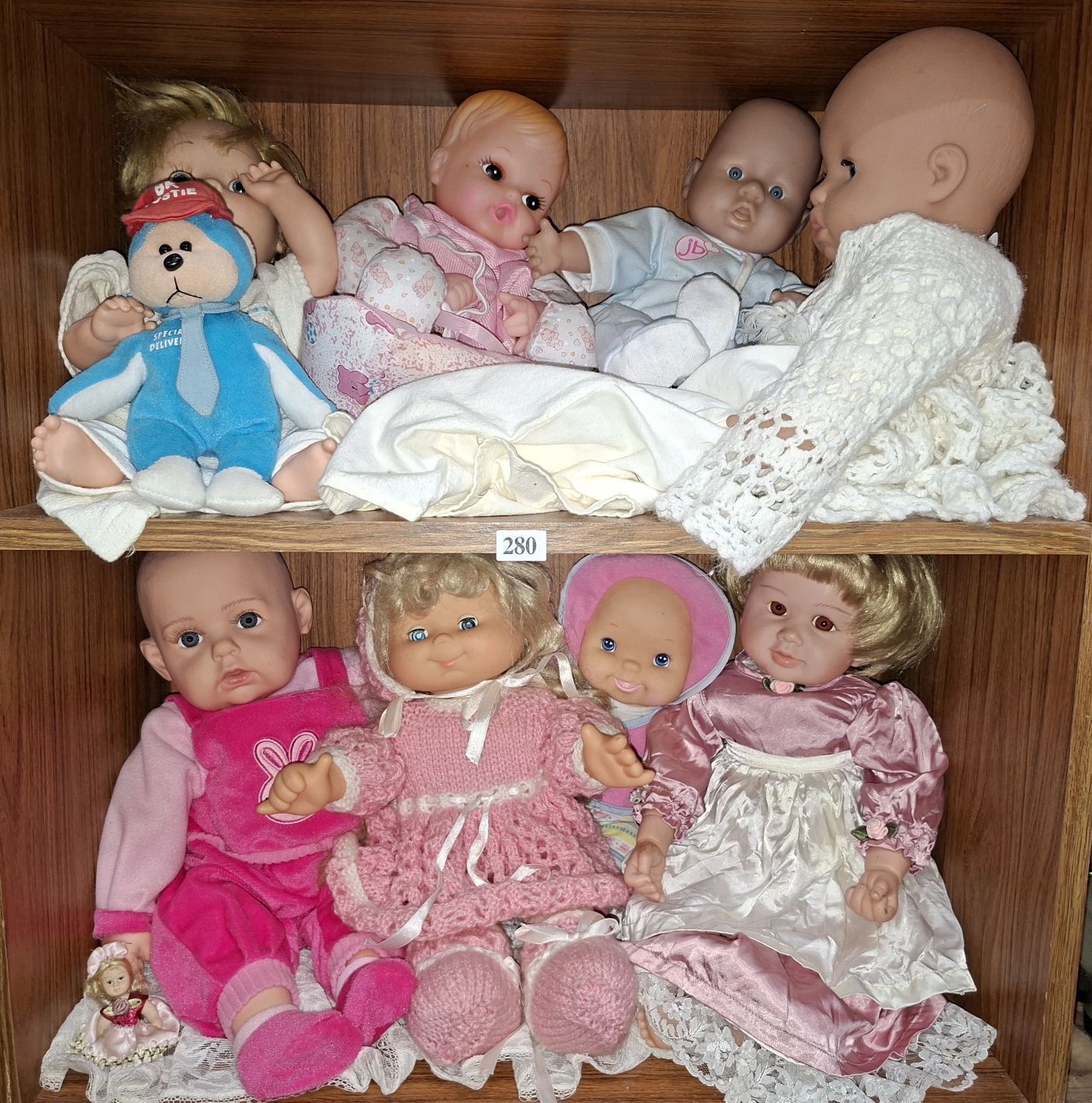280 · ASSORTED DOLLS