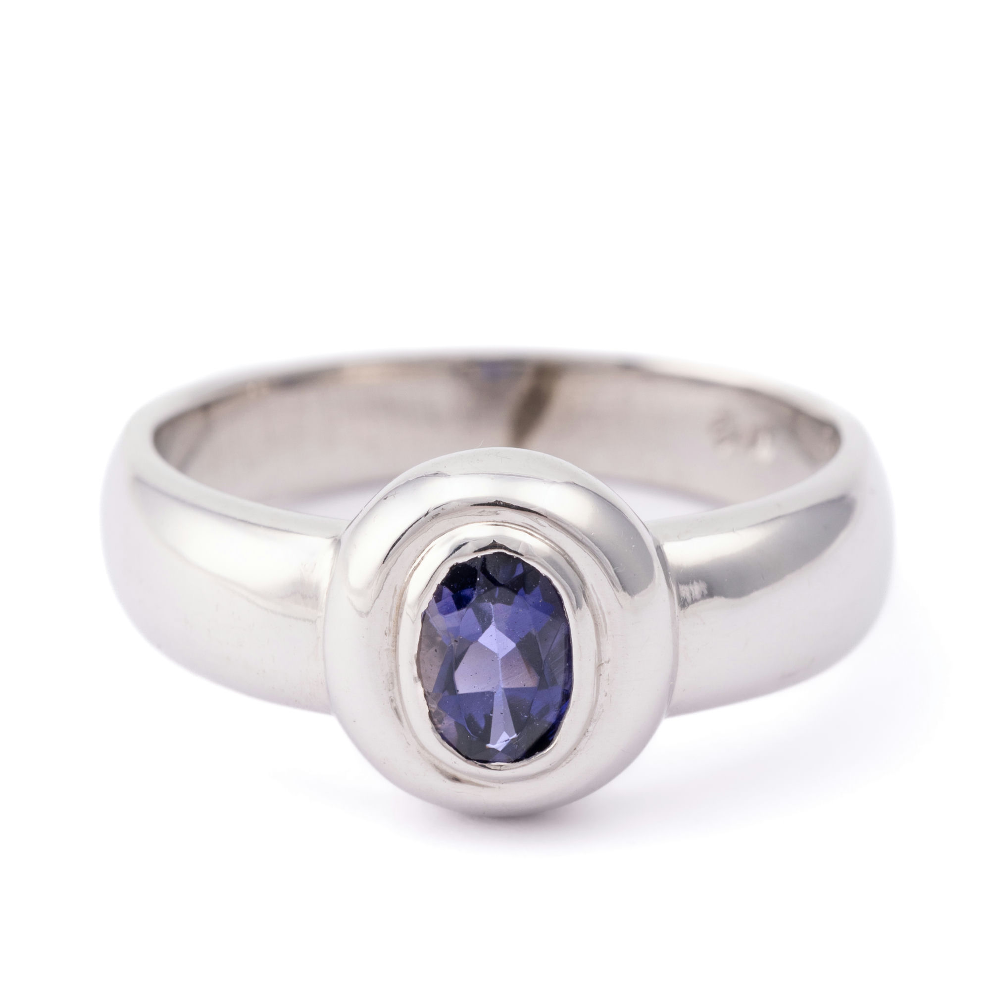 Iolite Ring 9ct Gold