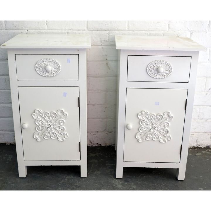 PAIR OF PEDESTALS