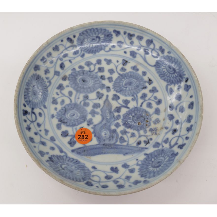 Chinese Ming Swatow B&W Dish- 8''