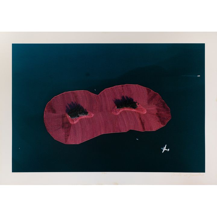 Wolfgang Volz / Christo and Jeanne-Claude Surrounded Island 1995