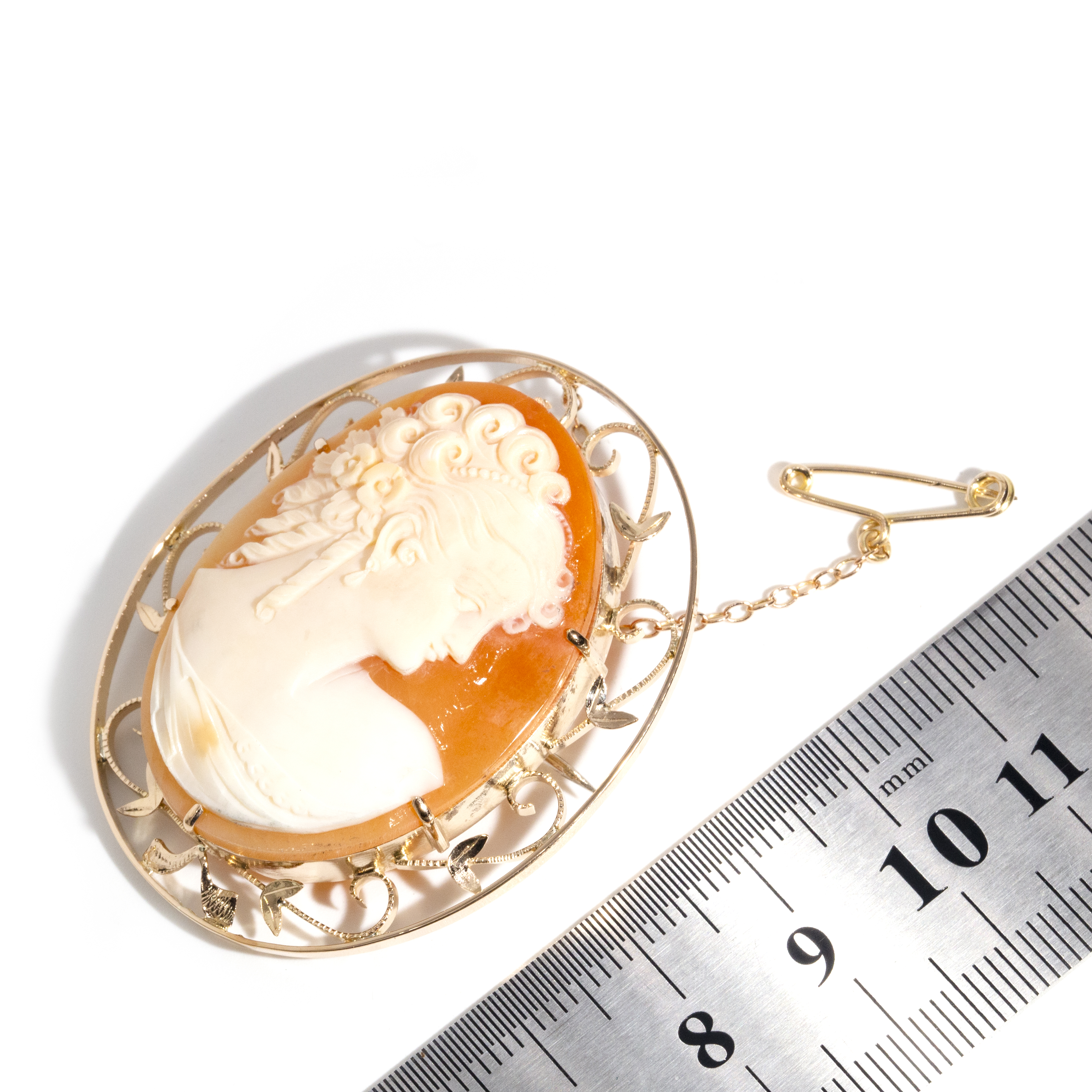 9 Carat Gold Cameo Brooch,