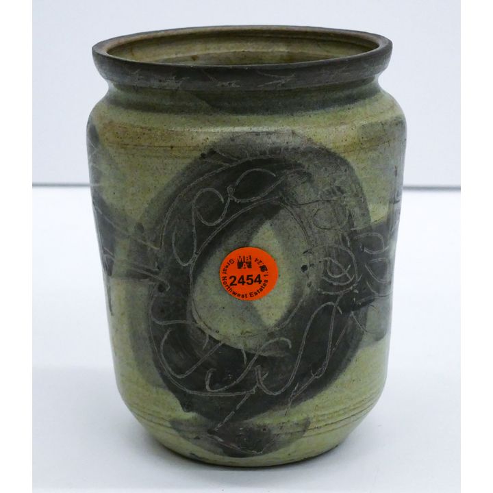 Pacific Stoneware Green Sgraffito Pottery Vase 5''