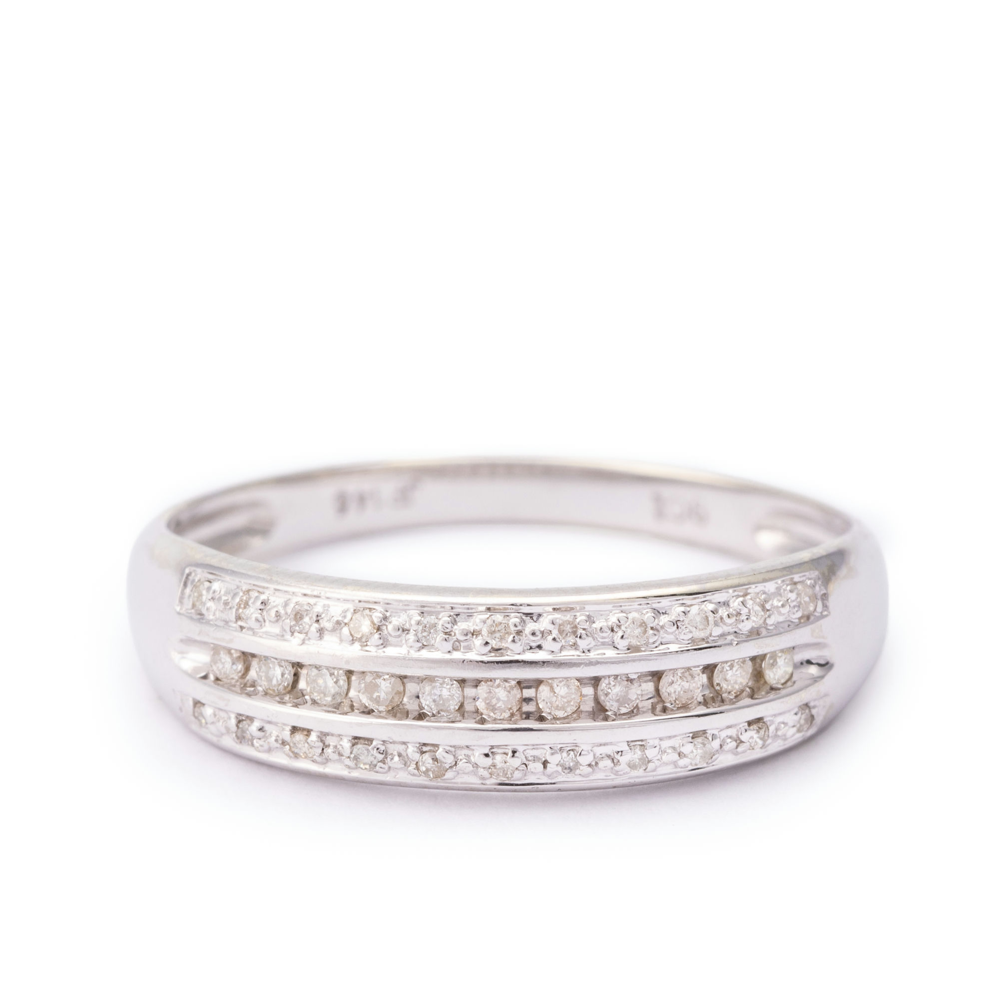 Diamond Band 9ct Gold,