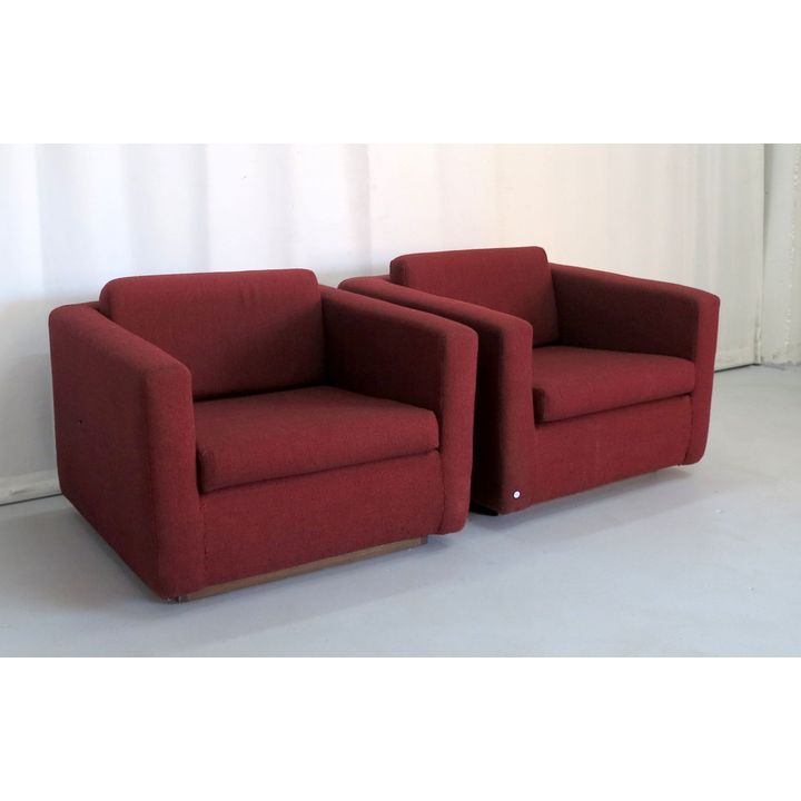 PAIR OF UPHOLSTERED ARMCHAIRS