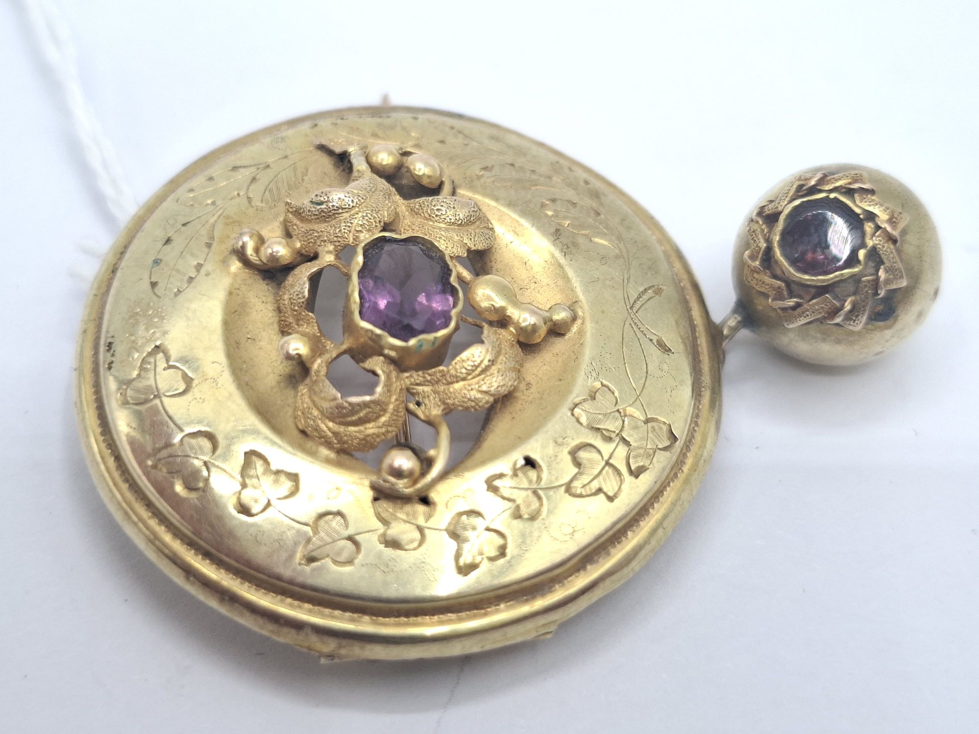 212 · VICTORIAN 12CT BROOCH