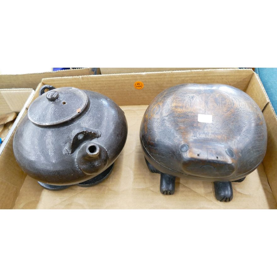 Box Wood Frog Box and Teapot