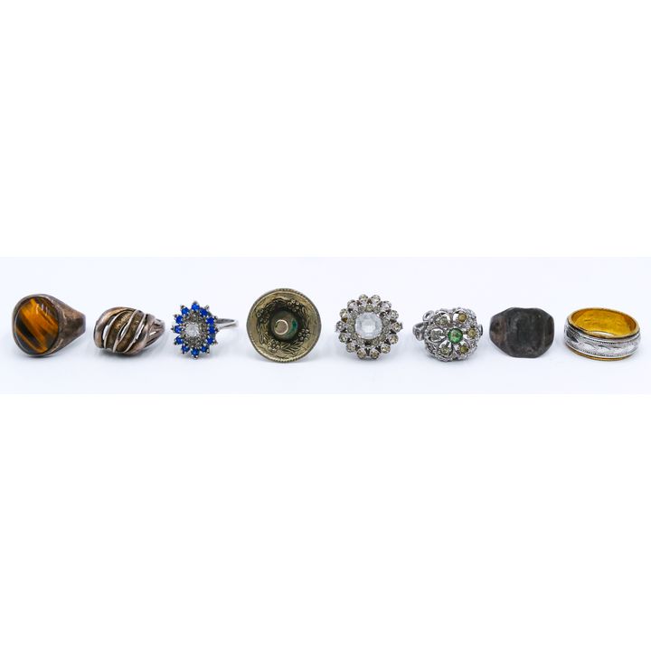 Box 8pc Assorted Sterling Rings - 40 Grams TW