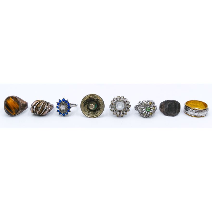 Box 8pc Assorted Sterling Rings - 40 Grams TW