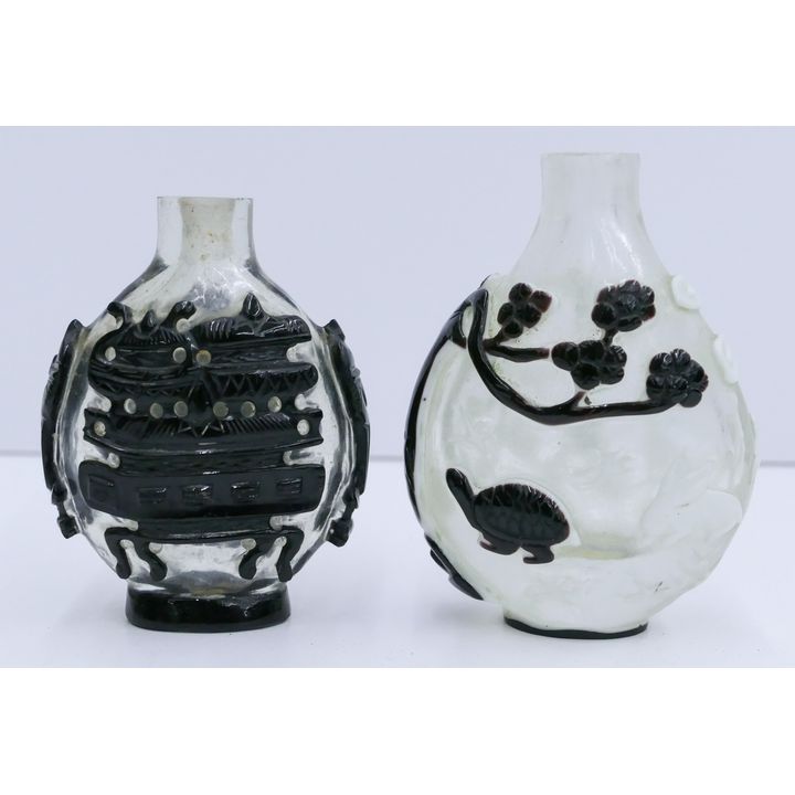 2pc Chinese Qing Carved Peking Glass Snuff Bottles
